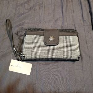 Maurices wristlet
